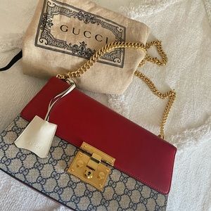 Gucci GG logo Padlock handbag ( never used )